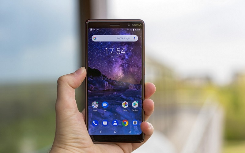 đánh giá nokia 7 plus màn hình