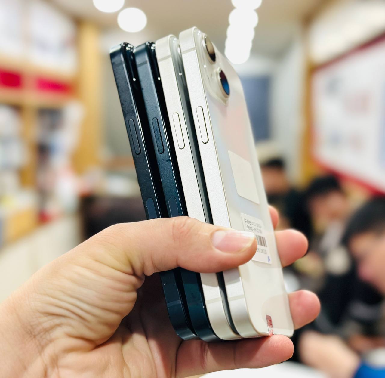 iPhone 14 128GB Cũ có ngoại hình đẹp keng