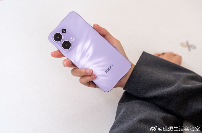 Trên tay Oppo Reno13, Reno13 Pro 