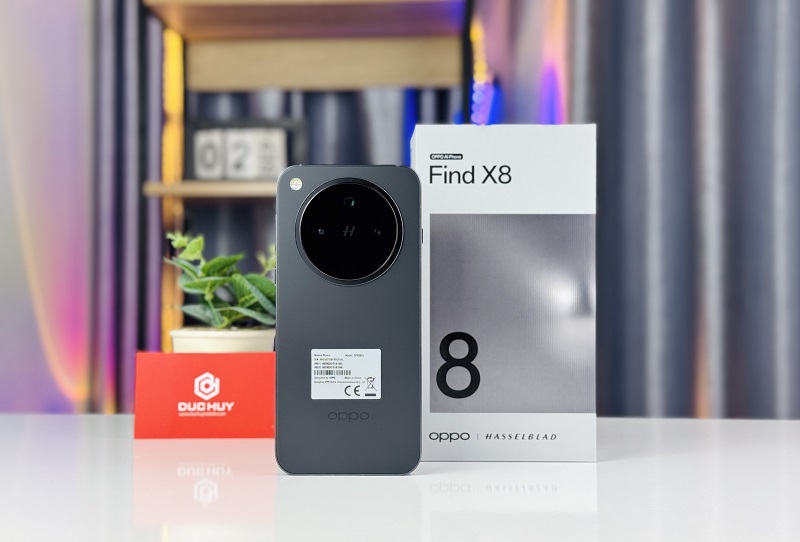 Điện thoại OPPO Find X8 nổi bật với cụm camera tròn lớn