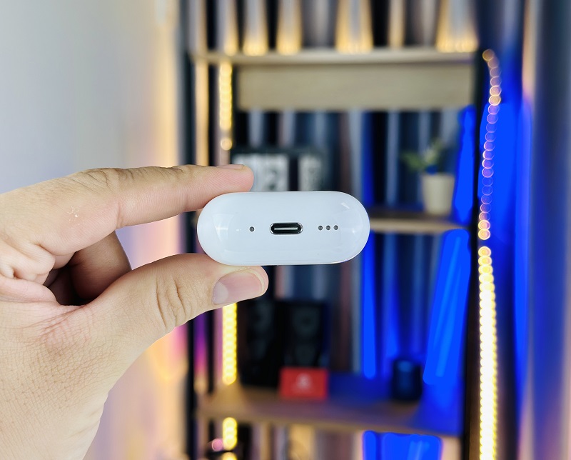 Tai nghe AirPods 4 Chủ Động Khử Tiếng Ồn có thời gian dùng đến 30 giờ