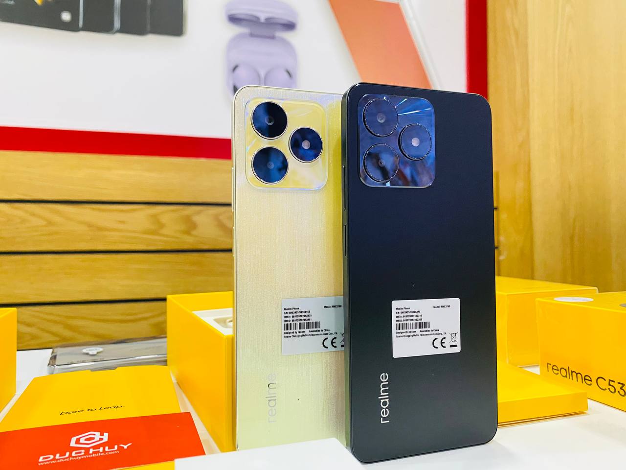 Điện thoại Realme thường có nhiều màu sắc trẻ trung, hợp trend