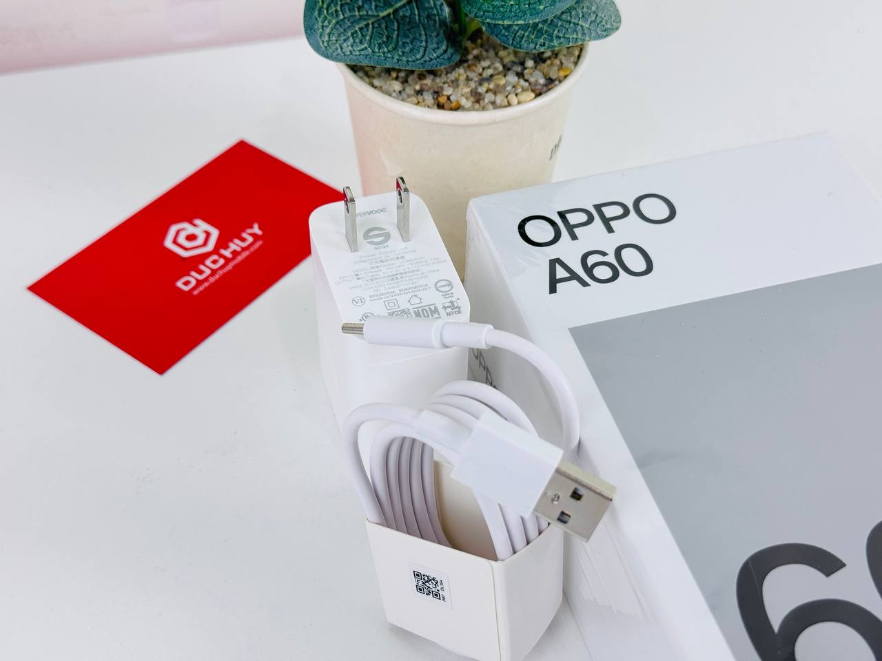 OPPO A60 có pin bền bỉ 