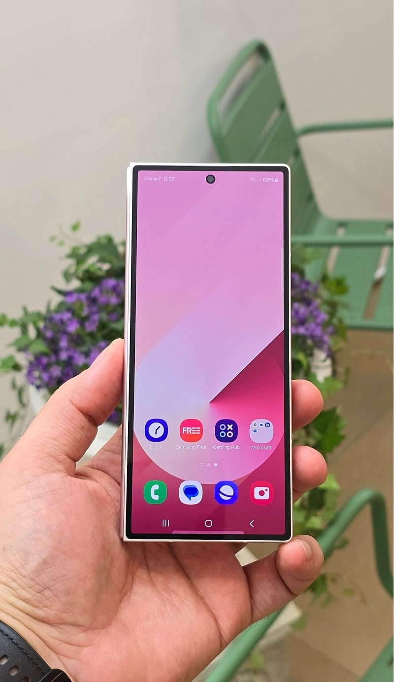 hiển thị Galaxy Z Fold 6 màu Hồng Rosé cực đẹp