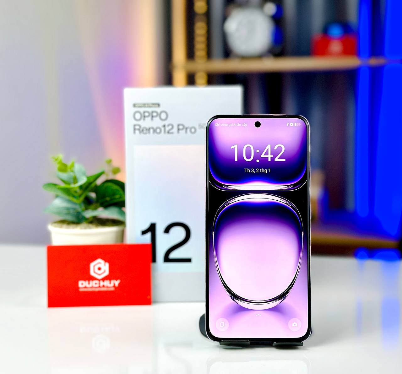 Oppo Reno12 Pro 5G có màn hình sắc nét 