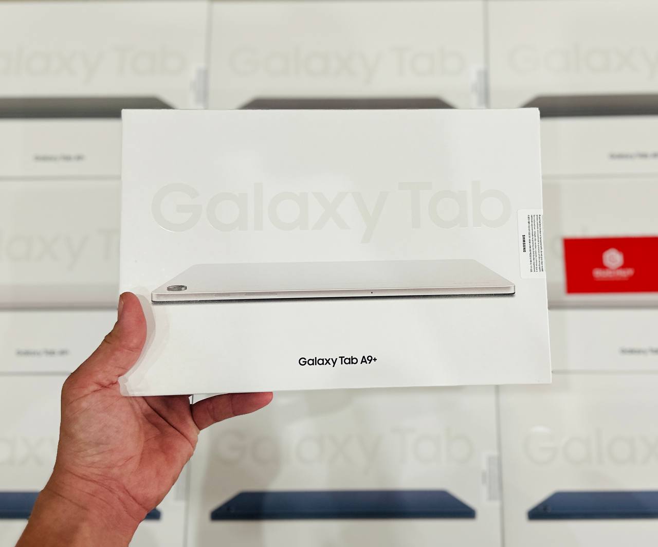 Samsung Galaxy Tab A9 Plus Wifi màu bạc 