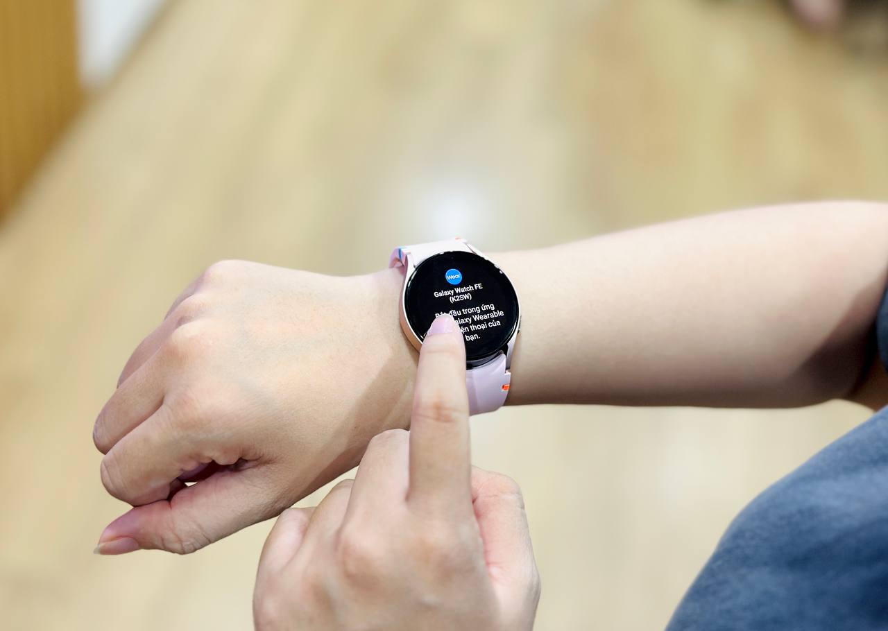 Samsung Galaxy Watch FE có cấu hình tốt với chip