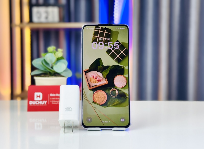 Màn hình OPPO Reno13 F cực đẹp