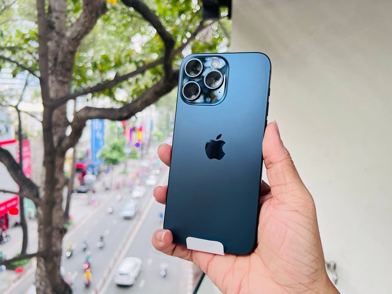 iphone 15 pro max chính hãng cũ thiết kế cao cấp 