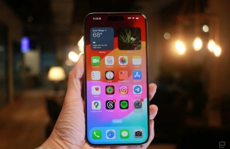 đánh giá màn hình iphone 15 pro cũ