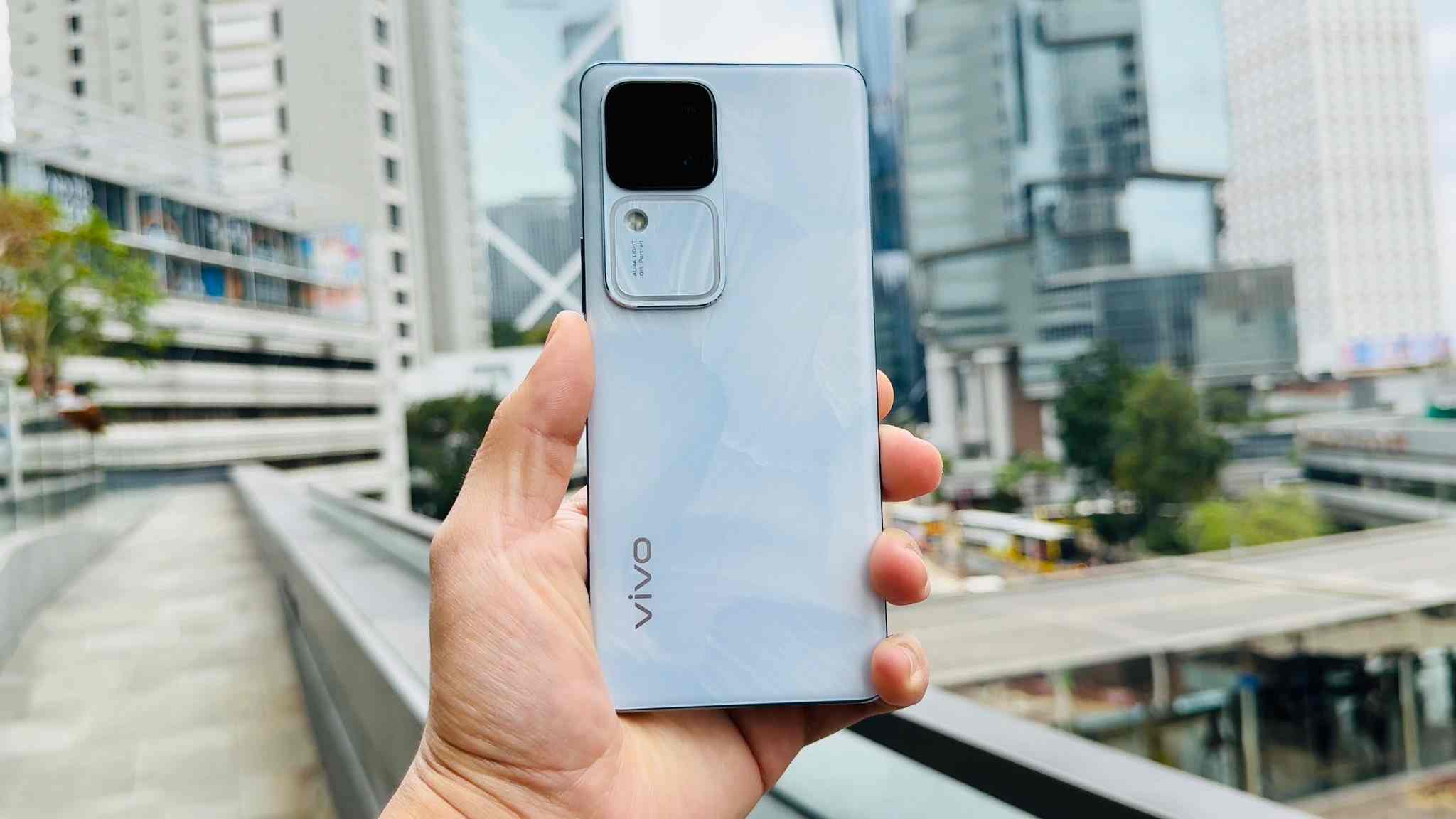 Trên tay Vivo V30 5G