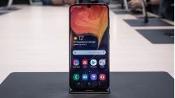 Samsung Galaxy A60 lộ ảnh nóng: Màn hình Infinity U, 3 camera