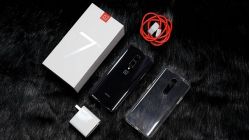 Mở hộp OnePlus 7 Pro đầu tiên tại Việt Nam, siêu phẩm chính là đây