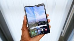 Sau nhiều lùm xùm Samsung xác nhận không bán Galaxy Fold