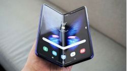 Samsung Galaxy Fold màn hình gập 46 triệu sắp ra mắt vào tháng 9