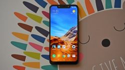 Trên tay Xiaomi Pocophone F1 đầu tiên với nhiều nâng cấp đáng giá